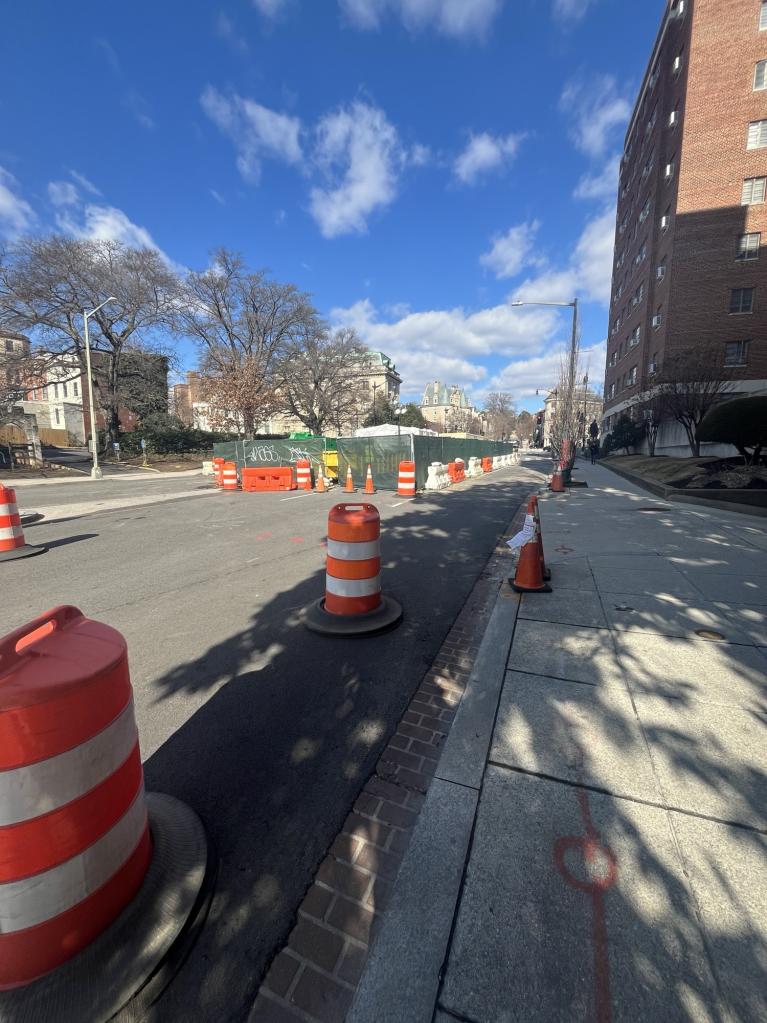 Photo of construction area at 22nd and Q streets NW with one northbound lane open