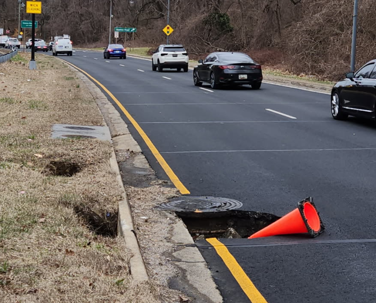 Sinkhole, one outbound lane of Suitland Parkway between Firth Sterling Ave and Stanton Rd SE is closed.